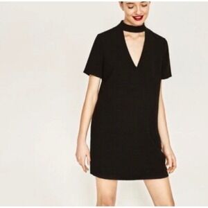 Zara choker v neck‎ black mini shift dress short sleeve